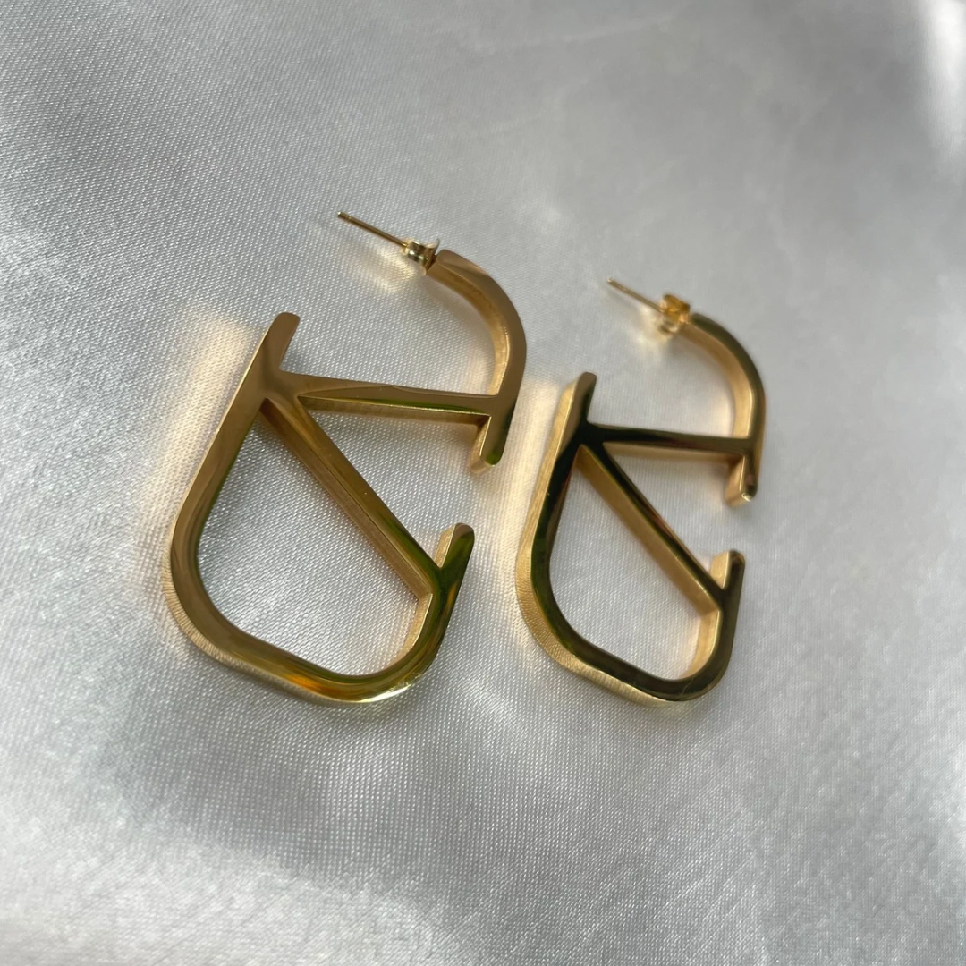 V Earring